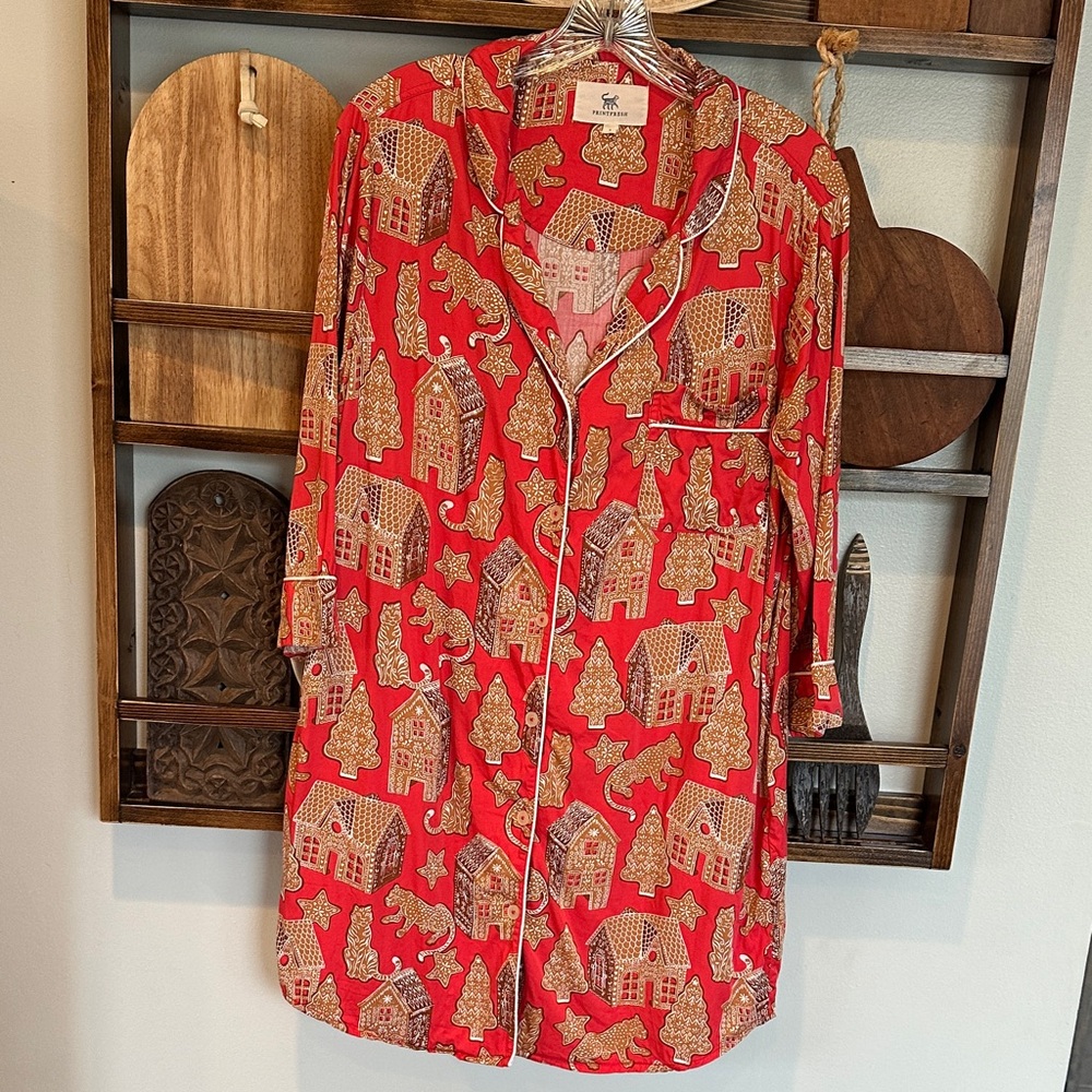 Printfresh Holiday Gingerbread House Print Button-Front Nightshirt Pajamas